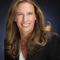 Ilana Golan logo